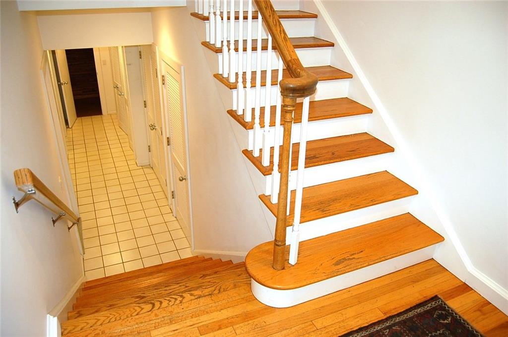 309 Schenley Road Pittsburgh, PA 15217 - Photo 5 of 25 Gallery Image 5