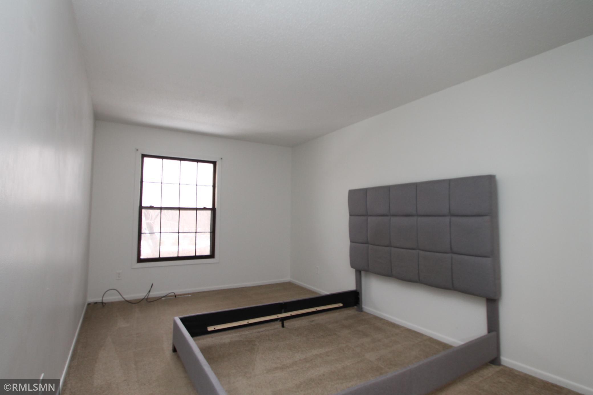 2543 Unity Avenue North Minneapolis, MN 55422 - Photo 12 of 20