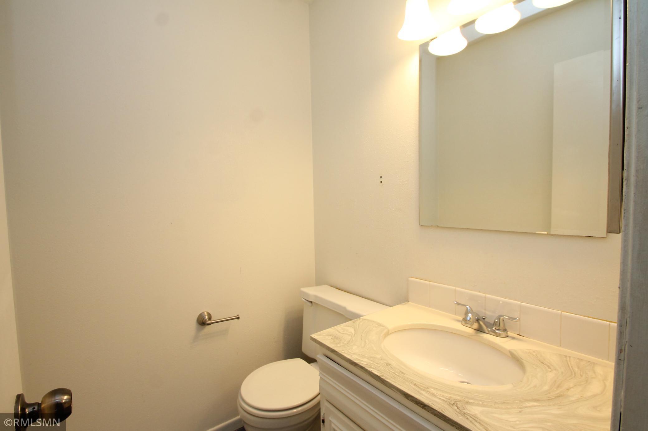 2543 Unity Avenue North Minneapolis, MN 55422 - Photo 14 of 20