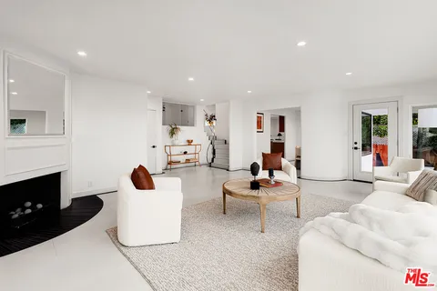 $2,495,000 | 3345 Wonder View Drive, Los Angeles, CA 90068