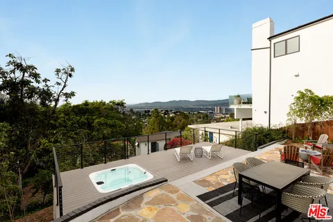 $2,495,000 | 3345 Wonder View Drive, Los Angeles, CA 90068