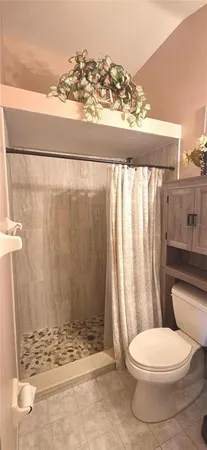 $1,850 | 2101 Fox Chase Boulevard, Unit 203, Palm Harbor, FL 34683