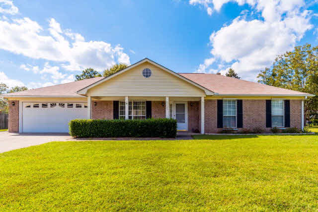 1503 Mulberry Lane Foley, AL 36535 - Photo 3 of 21 1503 Mulberry Ln