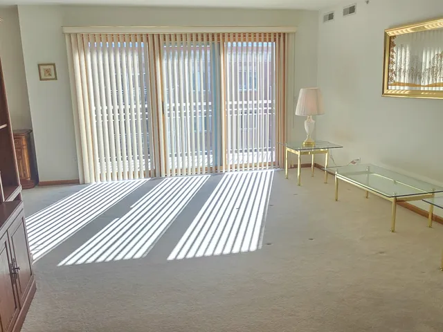 $329,900 | 4655 North Cumberland Avenue, Unit 502, Norridge, IL 60706