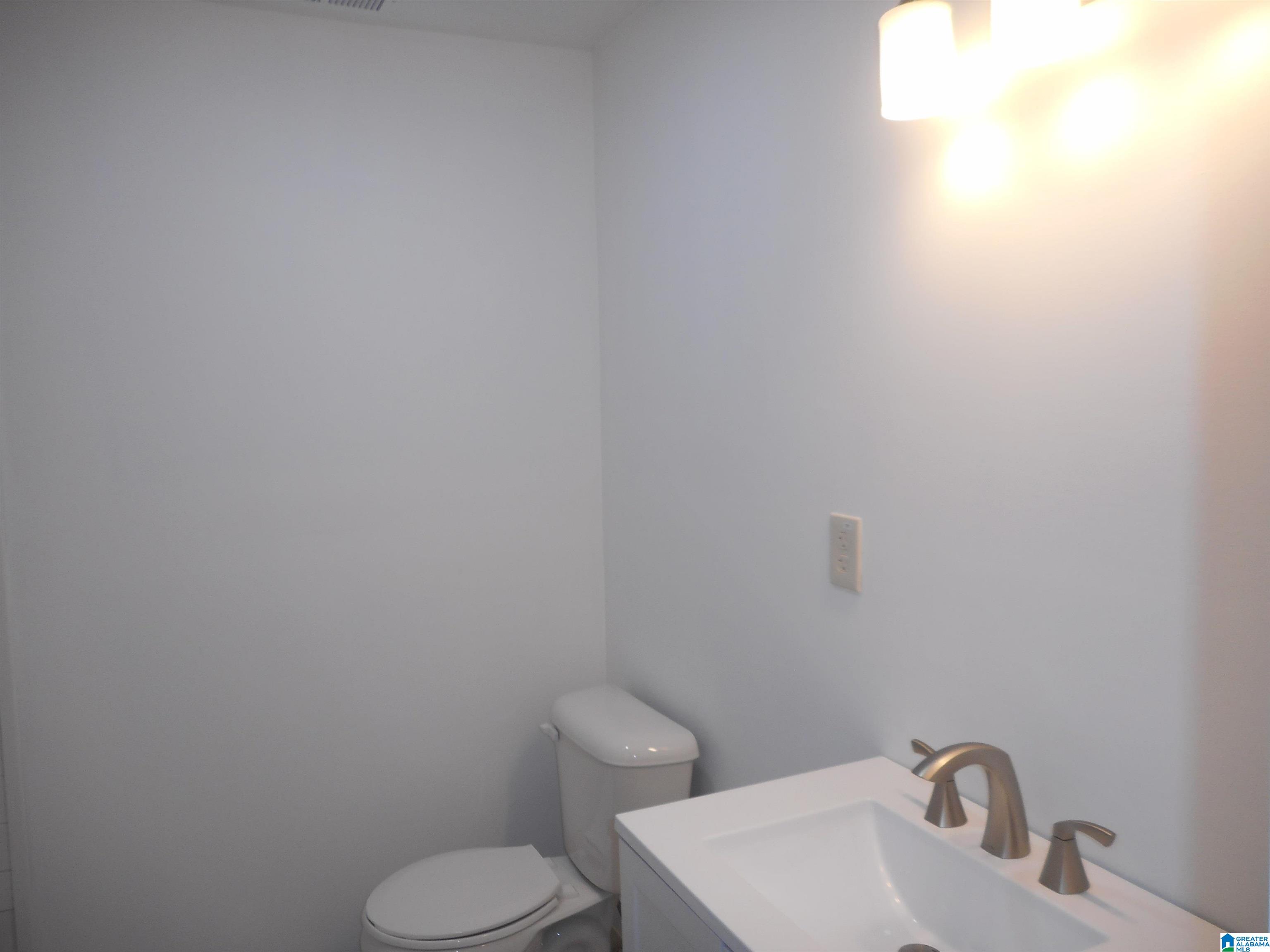 2107 Forestdale Bend Road Birmingham, AL 35214 - Photo 7 of 12