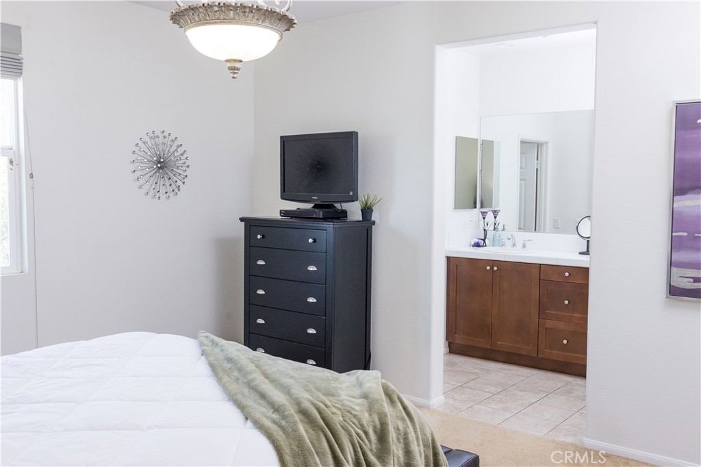 2245 Rolling River Lane, Unit 5 Simi Valley, CA 93063 - Photo 20 of 53