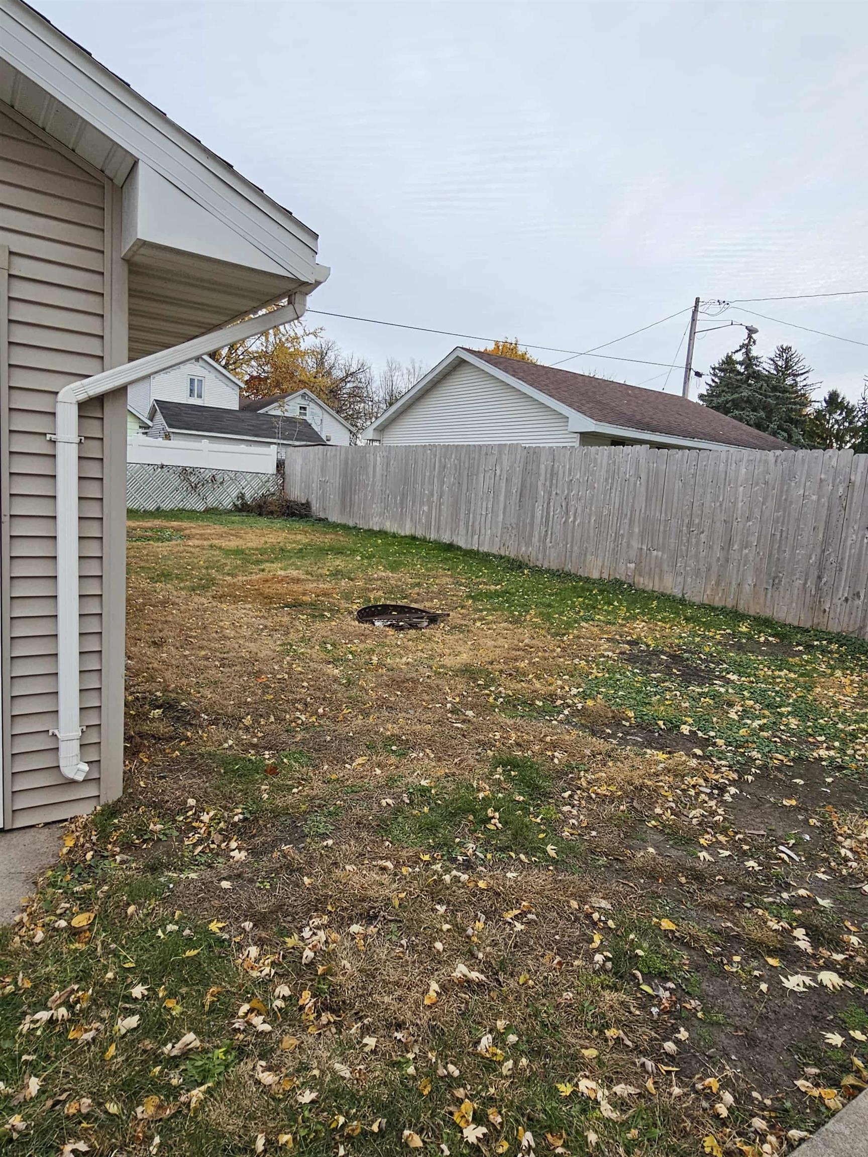 1906 Mitchell Street Oshkosh, WI 54901 - Photo 43 of 50