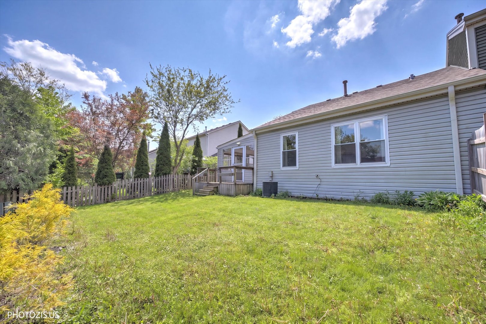 74 Bedford Road Mundelein, IL 60060 - Photo 27 of 31