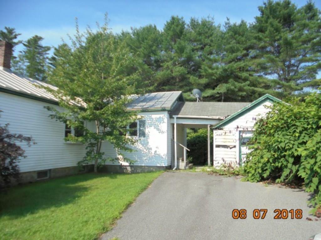 755 Skowhegan Road Fairfield, ME 04937 - Photo 10 of 11 Garage and entry way