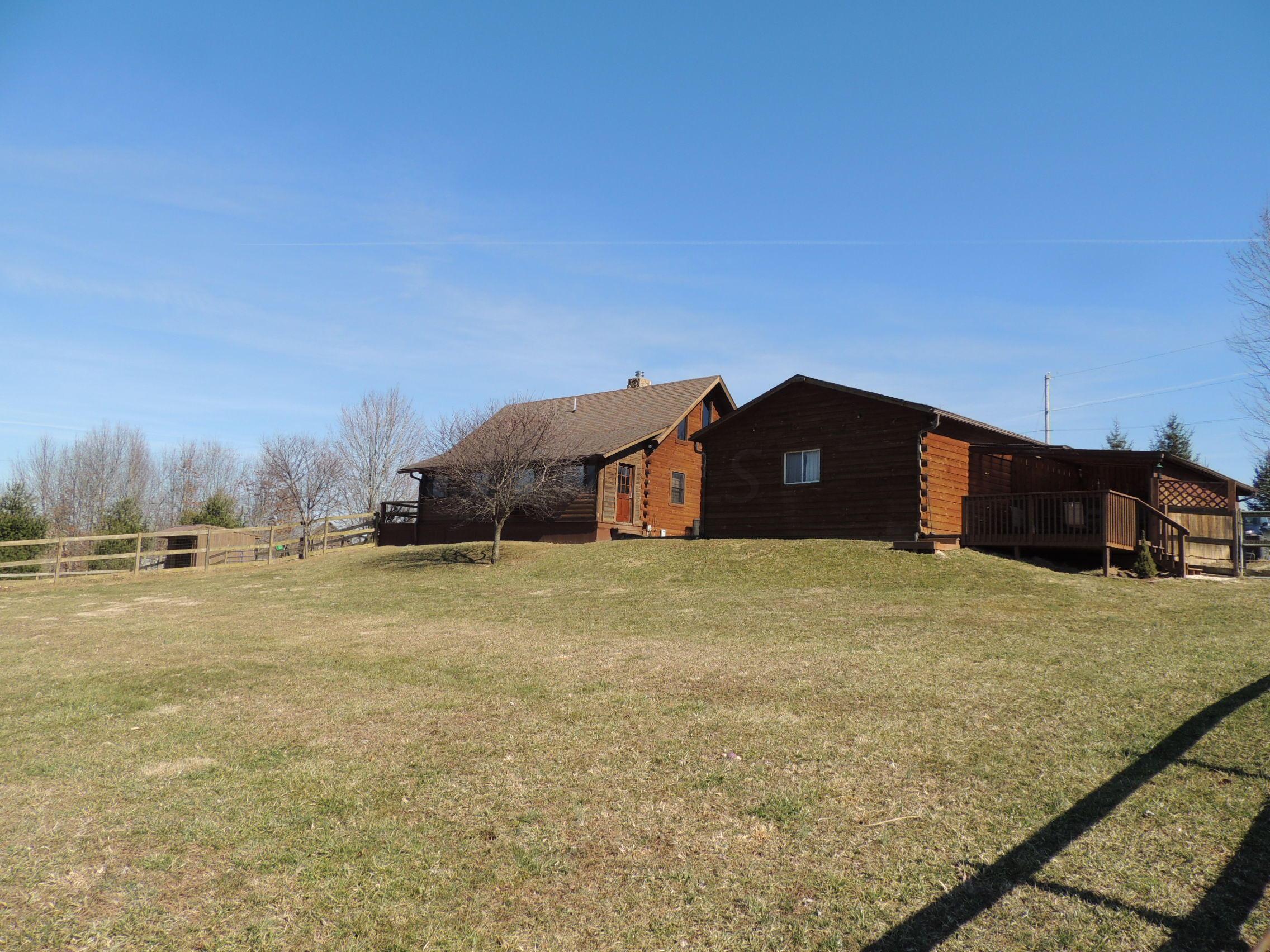 35 White Road Nelsonville, OH 45764 - Photo 4 of 37