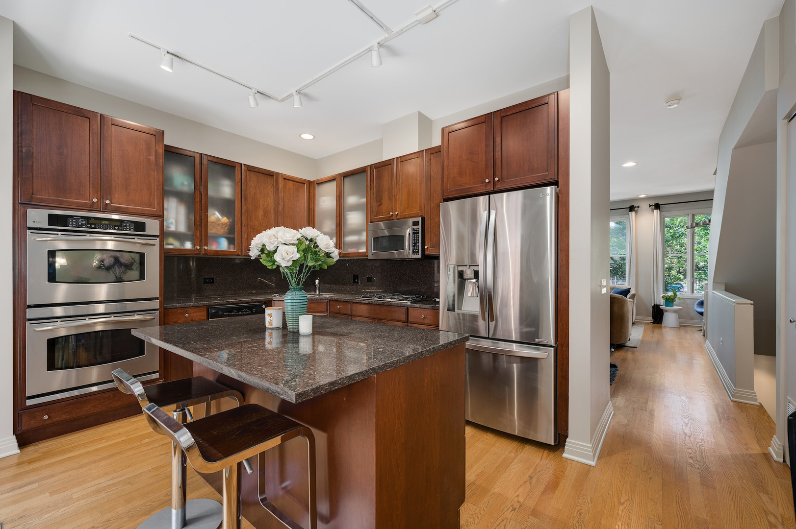 107 South Racine Avenue Chicago, IL 60607 - Photo 11 of 32 Gallery Image 11