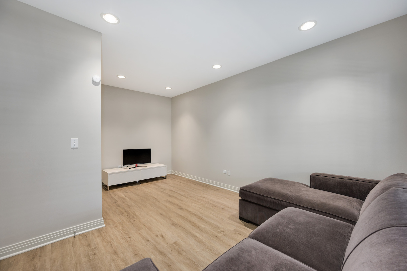 107 South Racine Avenue Chicago, IL 60607 - Photo 25 of 32 Gallery Image 25