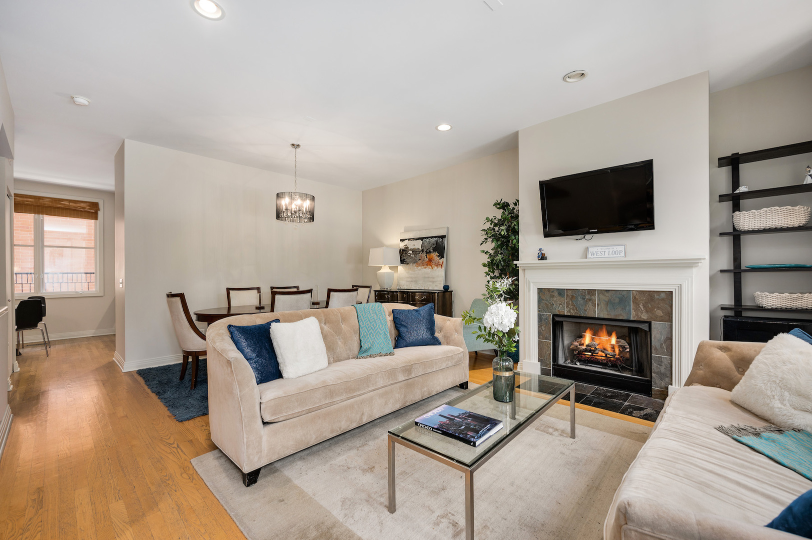 107 South Racine Avenue Chicago, IL 60607 - Photo 5 of 32 Gallery Image 5