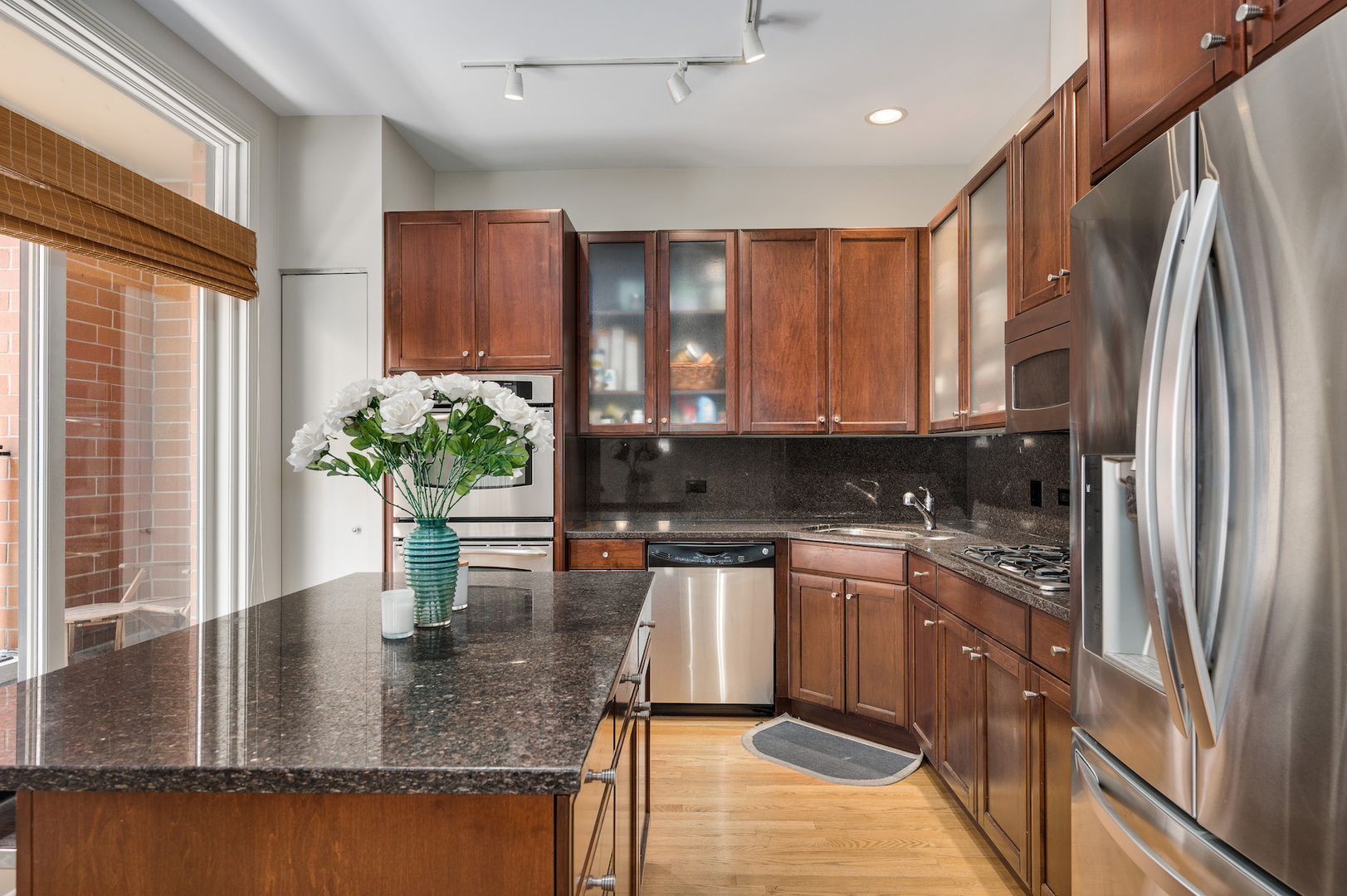 107 South Racine Avenue Chicago, IL 60607 - Photo 9 of 32 Gallery Image 9