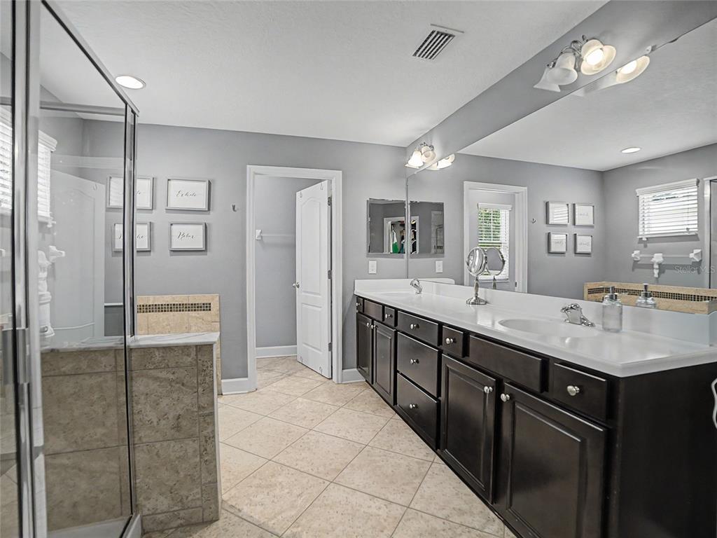 16910 Dorman Road Lithia, FL 33547 - Photo 17 of 46