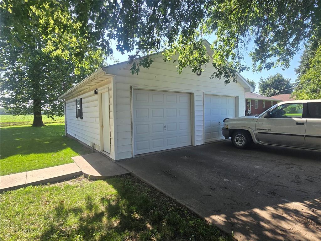 310 North County Road Alma, MO 64001 - Photo 5 of 41