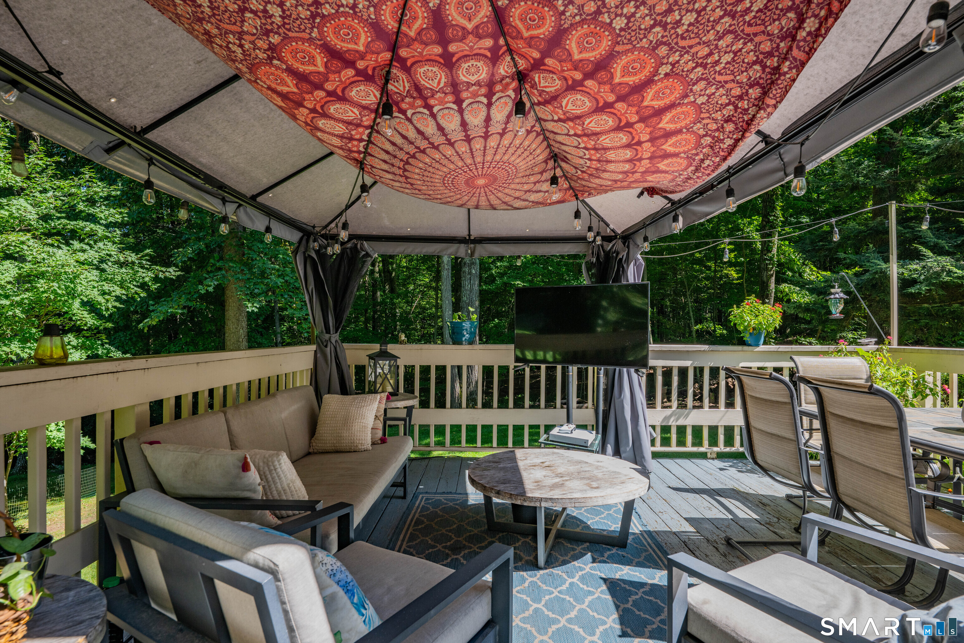 805 Neipsic Road Glastonbury, CT 06033 - Photo 10 of 32 Gallery Image 10