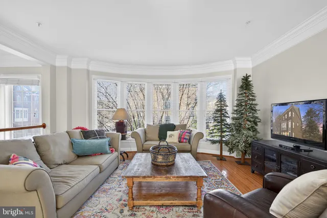 $4,000 | 43789 Water Bay Terrace, Leesburg, VA 20176