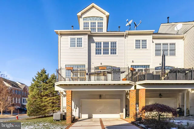 $4,000 | 43789 Water Bay Terrace, Leesburg, VA 20176