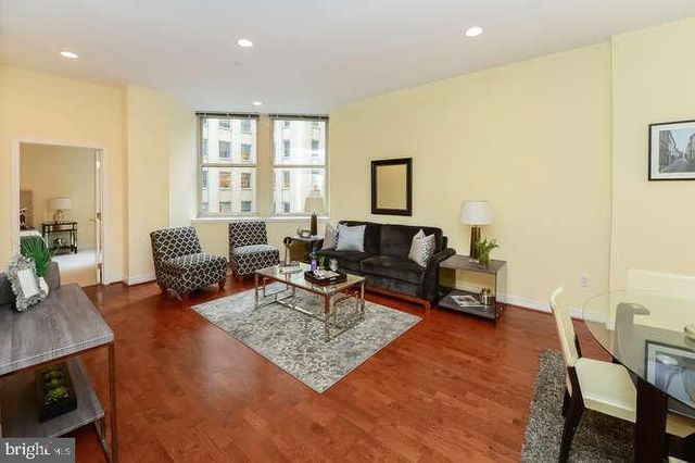 $415,000 | 1600 Arch Street, Unit 1214, Philadelphia, PA 19103