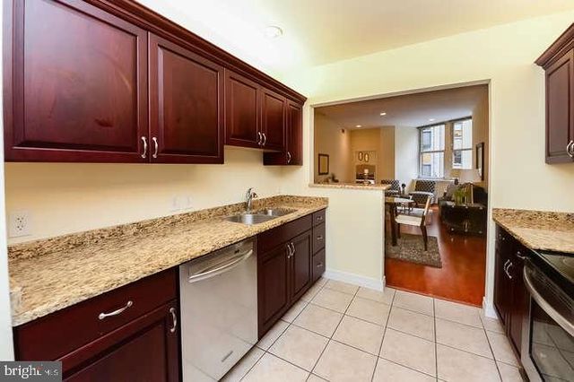 $415,000 | 1600 Arch Street, Unit 1214, Philadelphia, PA 19103