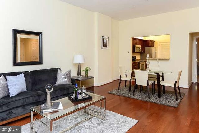 $415,000 | 1600 Arch Street, Unit 1214, Philadelphia, PA 19103