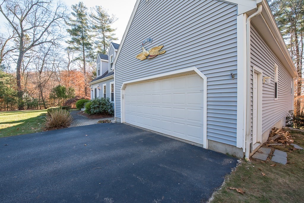 261 MacArthur Road Northbridge, MA 01534 - Photo 25 of 29 Gallery Image 25