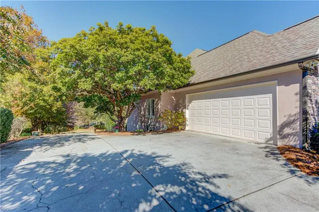 $700,000 | 380 Fairway Circle, Monroe, GA 30656