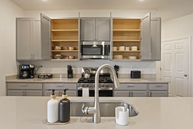 $4,100 | 2310 Truman Trail, McHenry, IL 60051