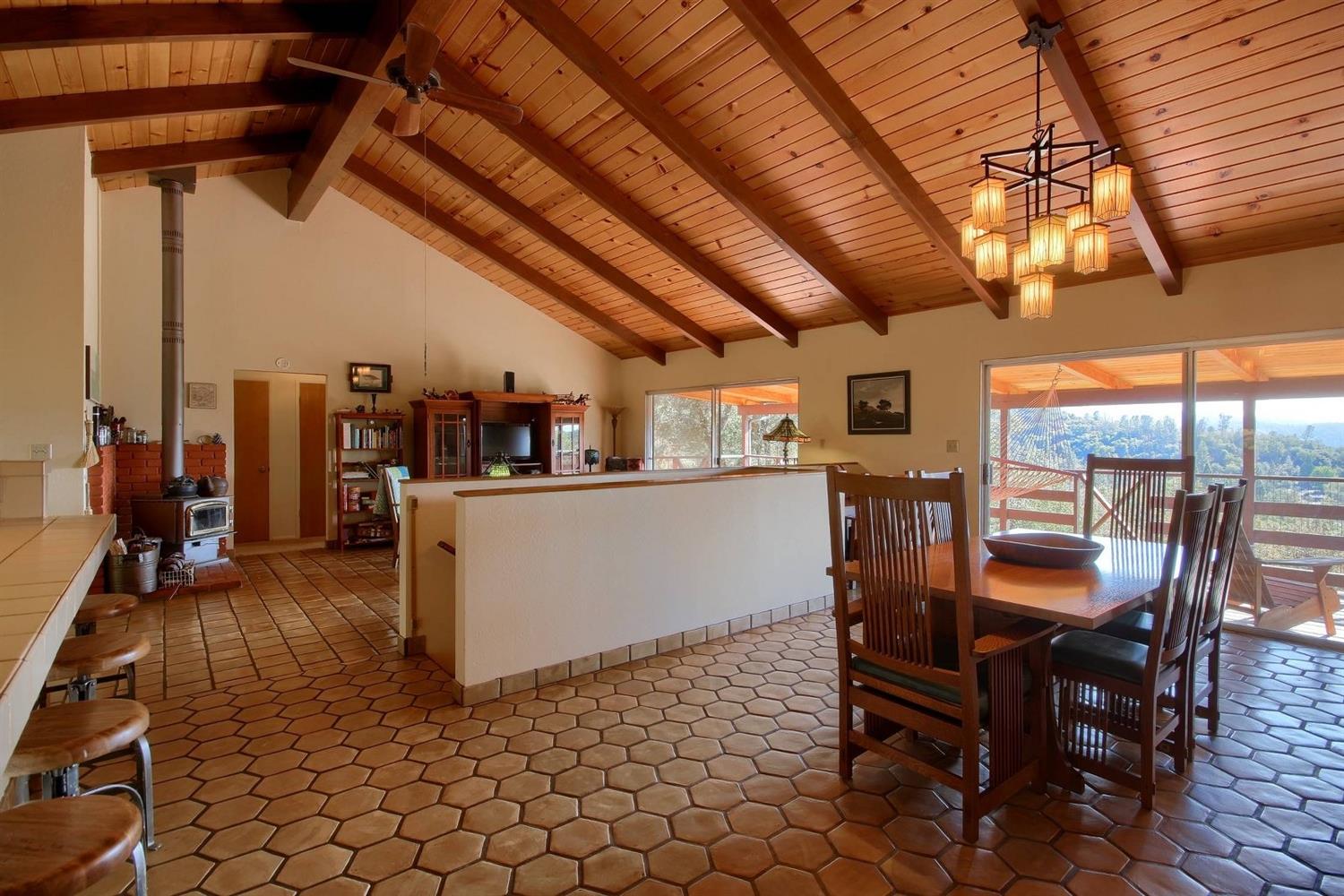 40416 Jean Road East Oakhurst, CA 93644 - Photo 6 of 20 Gallery Image 6