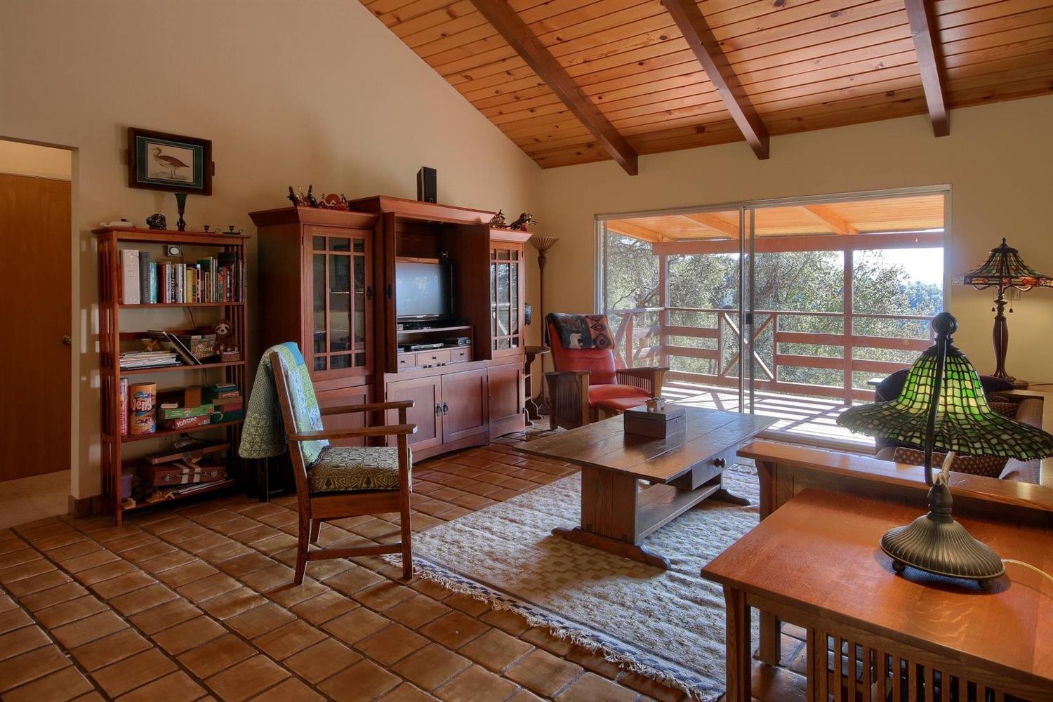 40416 Jean Road East Oakhurst, CA 93644 - Photo 7 of 20 Gallery Image 7