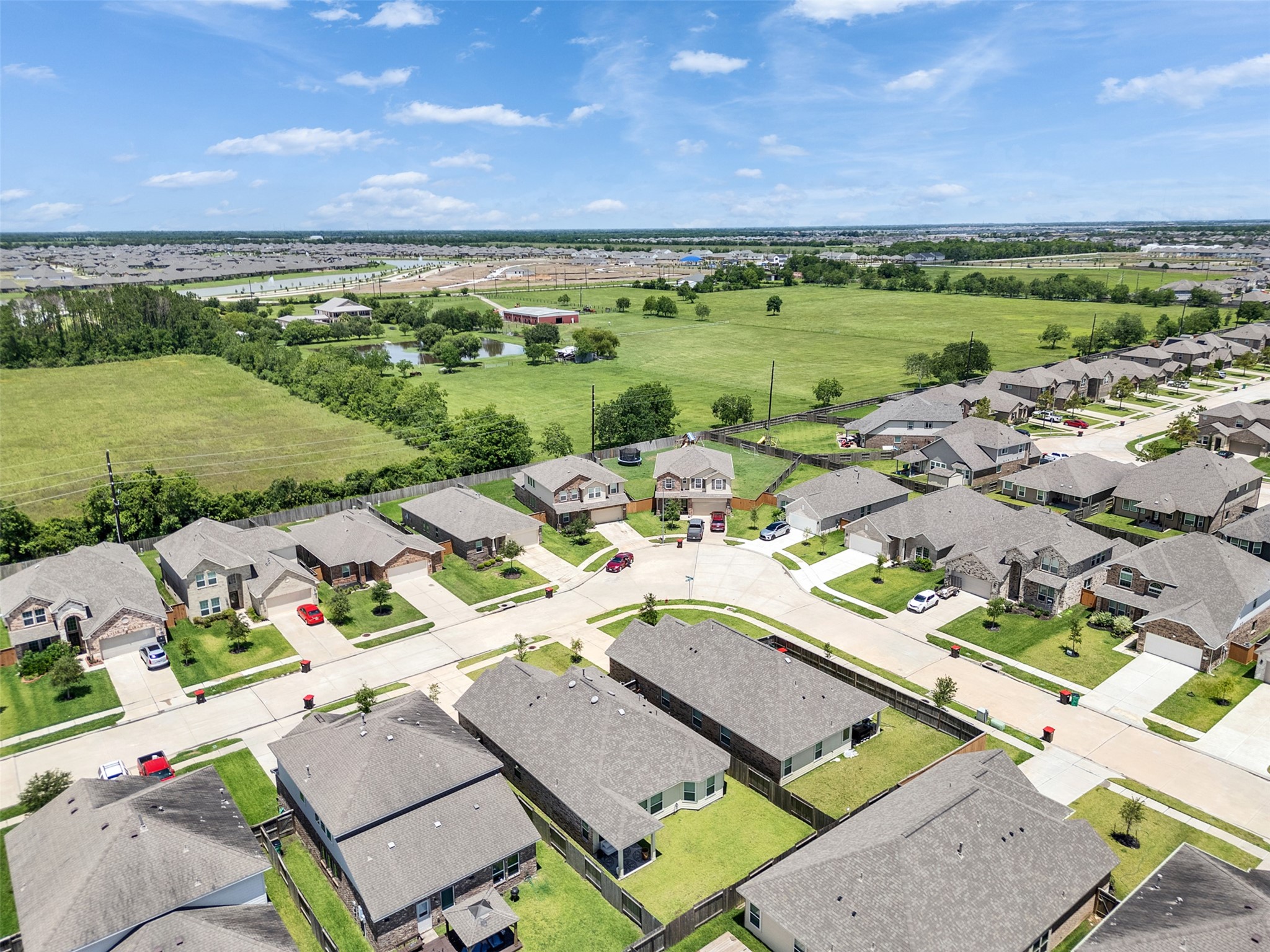 10809 Mendel Ter Drive Rosharon, TX 77583 - Photo 4 of 36