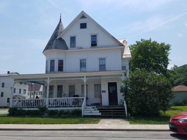 12 Tuttle Street Rockingham, VT 05101 - Photo 4 of 6