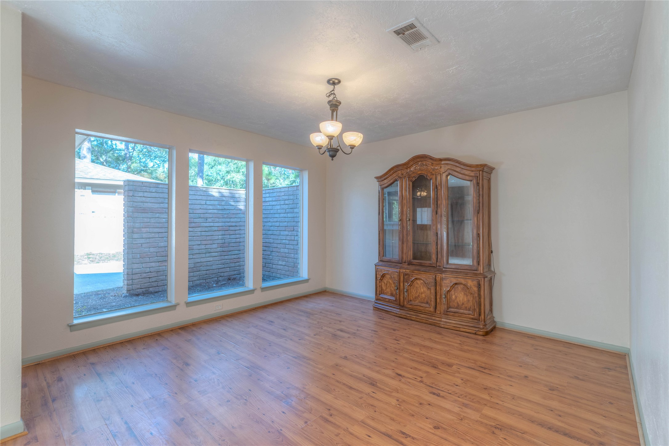 2009 Tickner Street Conroe, TX 77301 - Photo 18 of 26