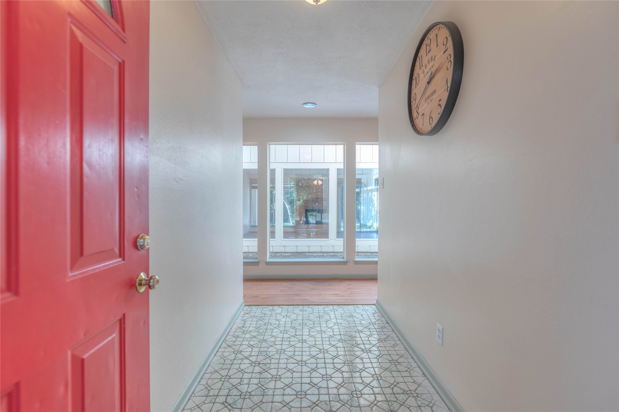 2009 Tickner Street Conroe, TX 77301 - Photo 3 of 26