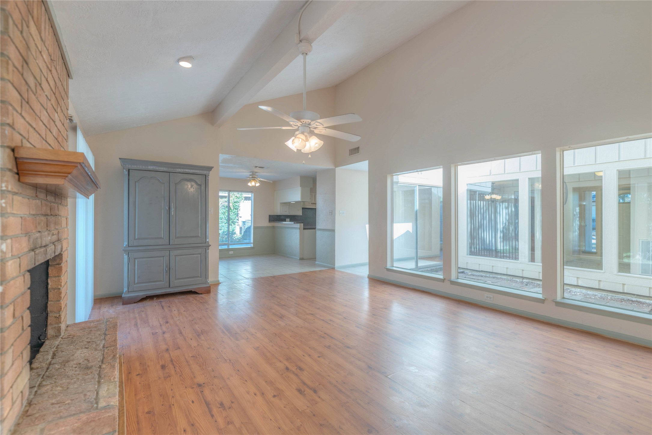 2009 Tickner Street Conroe, TX 77301 - Photo 6 of 26