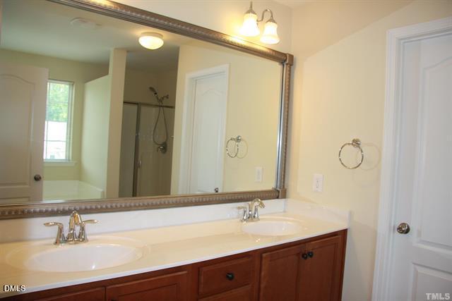 549 Mesquite Ridge Place Cary, NC 27519 - Photo 23 of 34 2407295-18