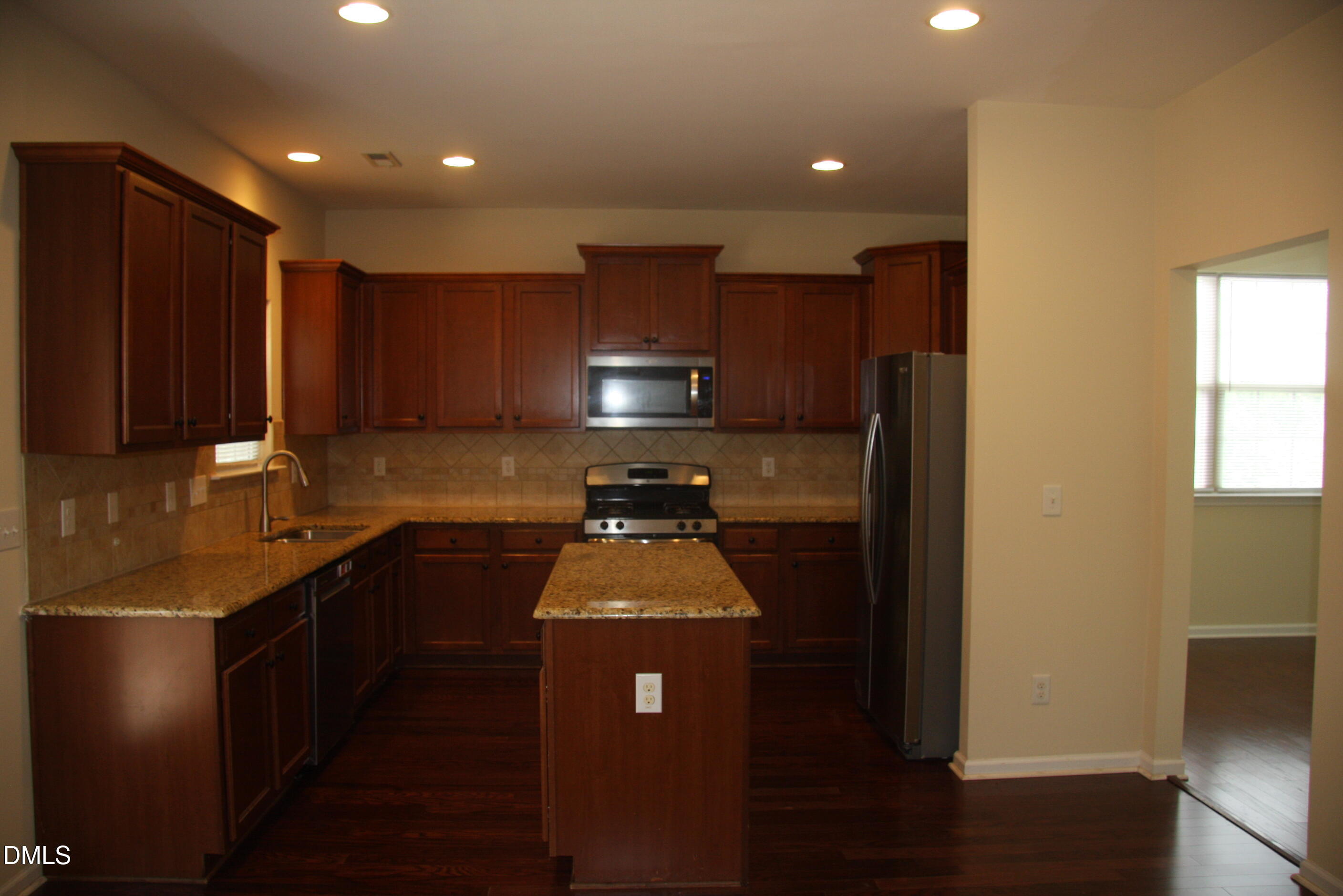 549 Mesquite Ridge Place Cary, NC 27519 - Photo 7 of 34 IMG_6535