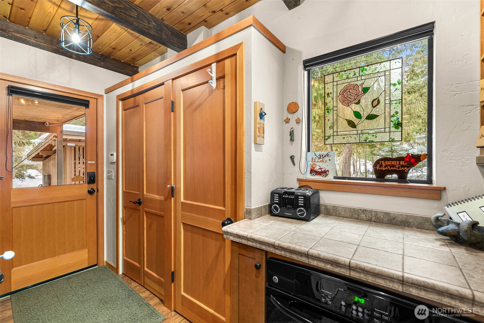 2304 Pine Tree Road Leavenworth, WA 98826 - Photo 5 of 40