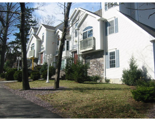 180-2 Monroe Road, Unit 2 Quincy, MA 02169 - Photo 1 of 1 Gallery Image 1