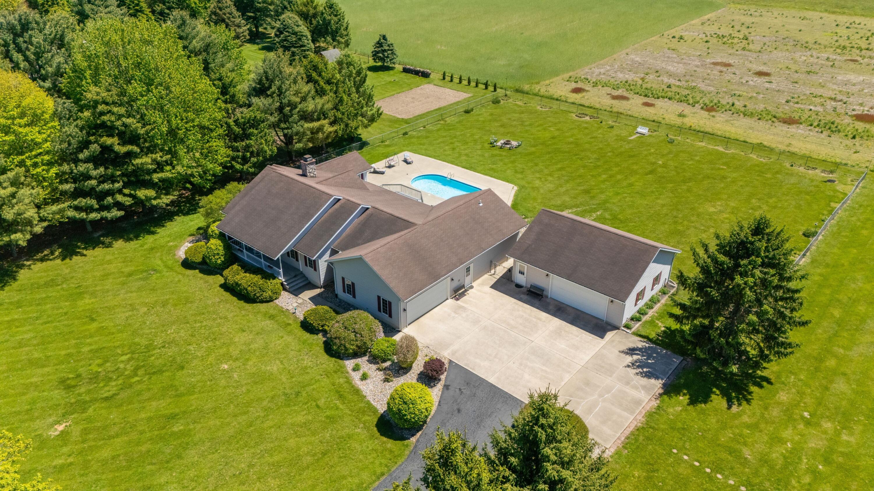 3740 Buffalo Road Niles, MI 49120 - Photo 6 of 75 82DJI_20260515024318_0035_D