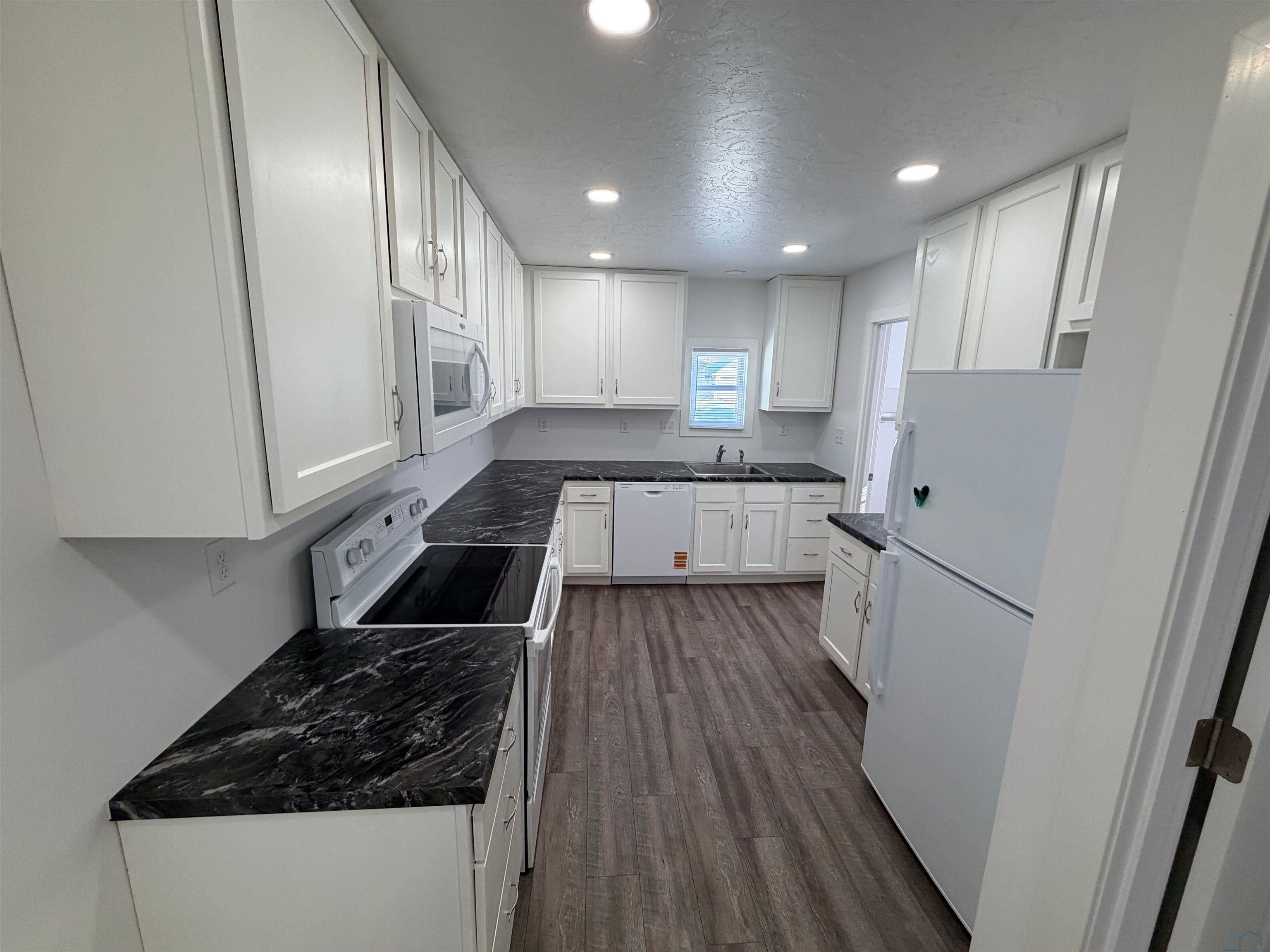 809 6th Street Sheldon, IA 51201 - Photo 5 of 16 Gallery Image 5