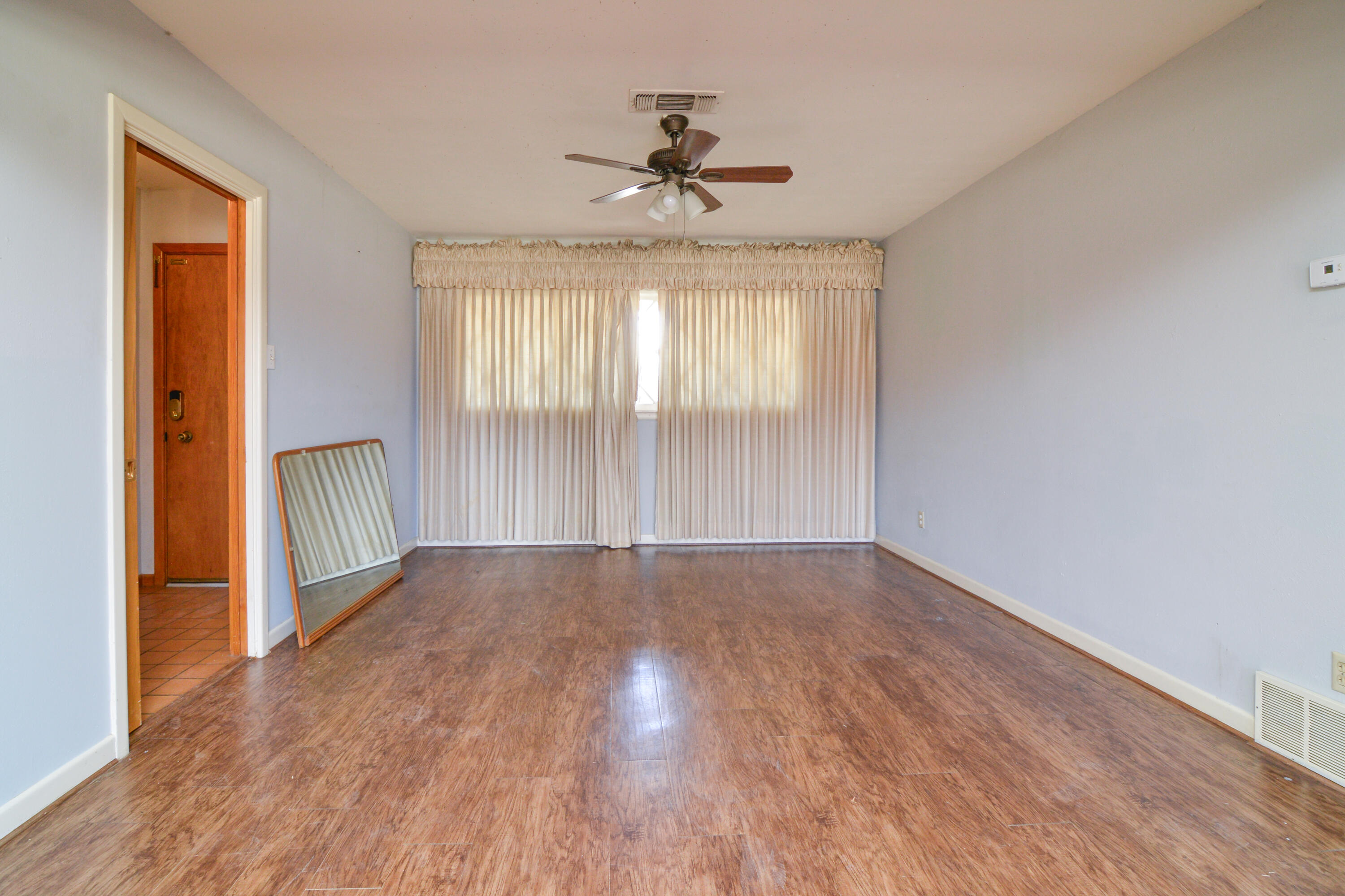 2316 58th Street Lubbock, TX 79412 - Photo 5 of 22 2316 58th-4