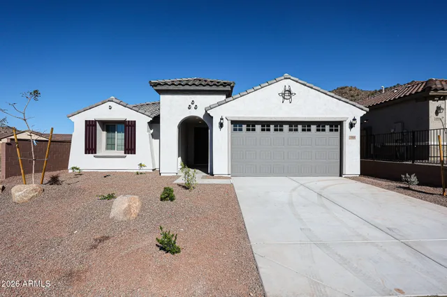 $2,800 | 7004 West Hedge Hog Place, Peoria, AZ 85383