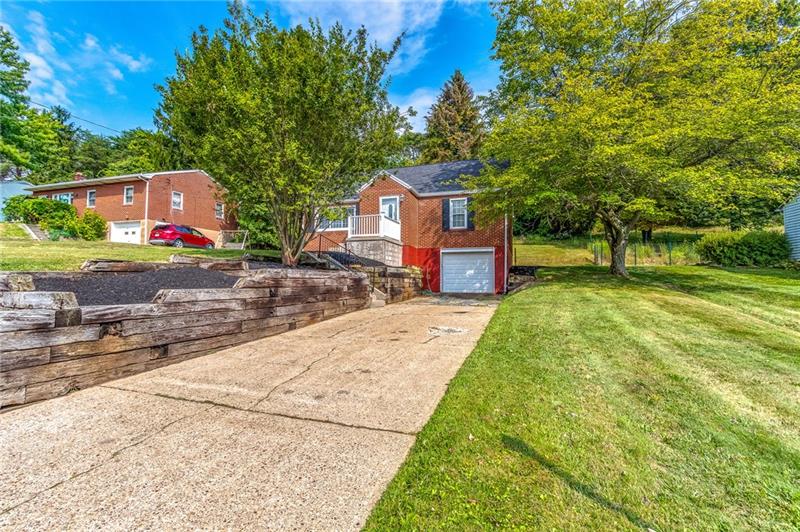 171 Ridgeview Drive Aliquippa, PA 15001 - Photo 2 of 15 Gallery Image 2
