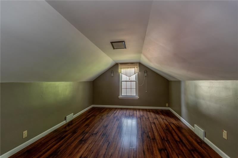 171 Ridgeview Drive Aliquippa, PA 15001 - Photo 11 of 15 Gallery Image 11