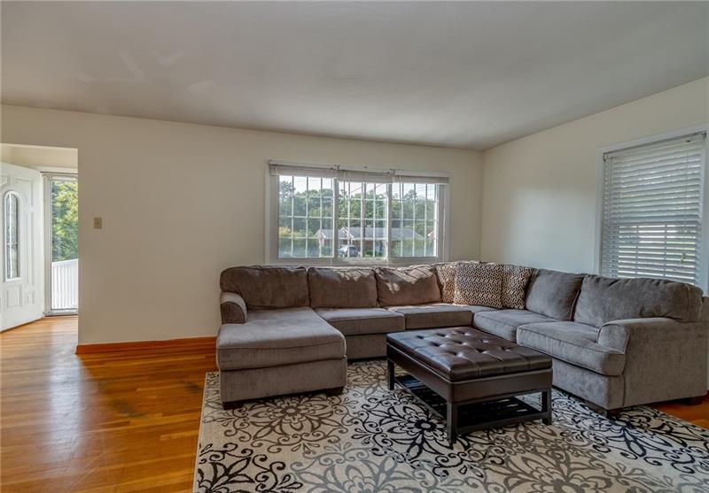 171 Ridgeview Drive Aliquippa, PA 15001 - Photo 6 of 15 Gallery Image 6