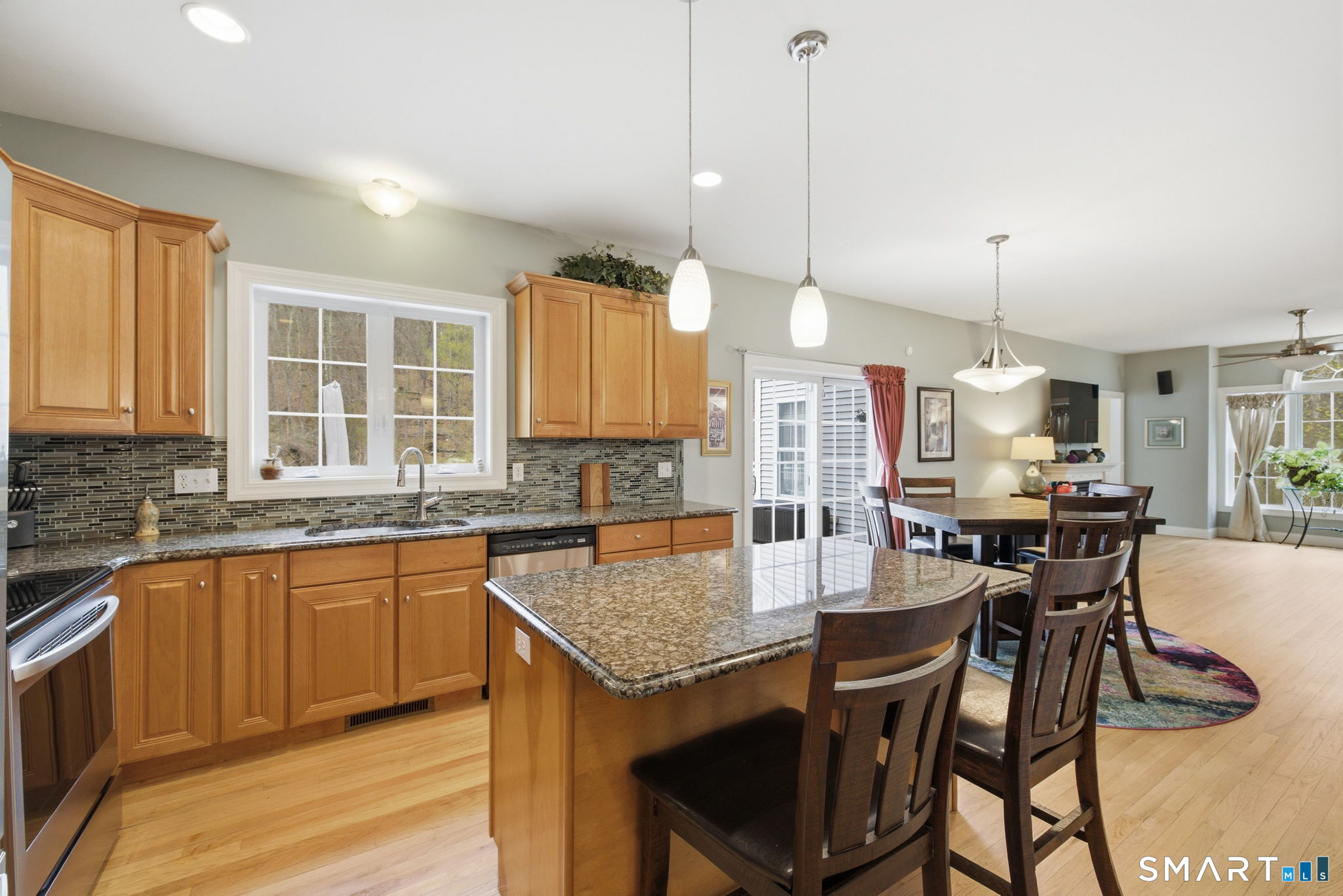 9 Coventry Lane Oxford, CT 06478 - Photo 10 of 38