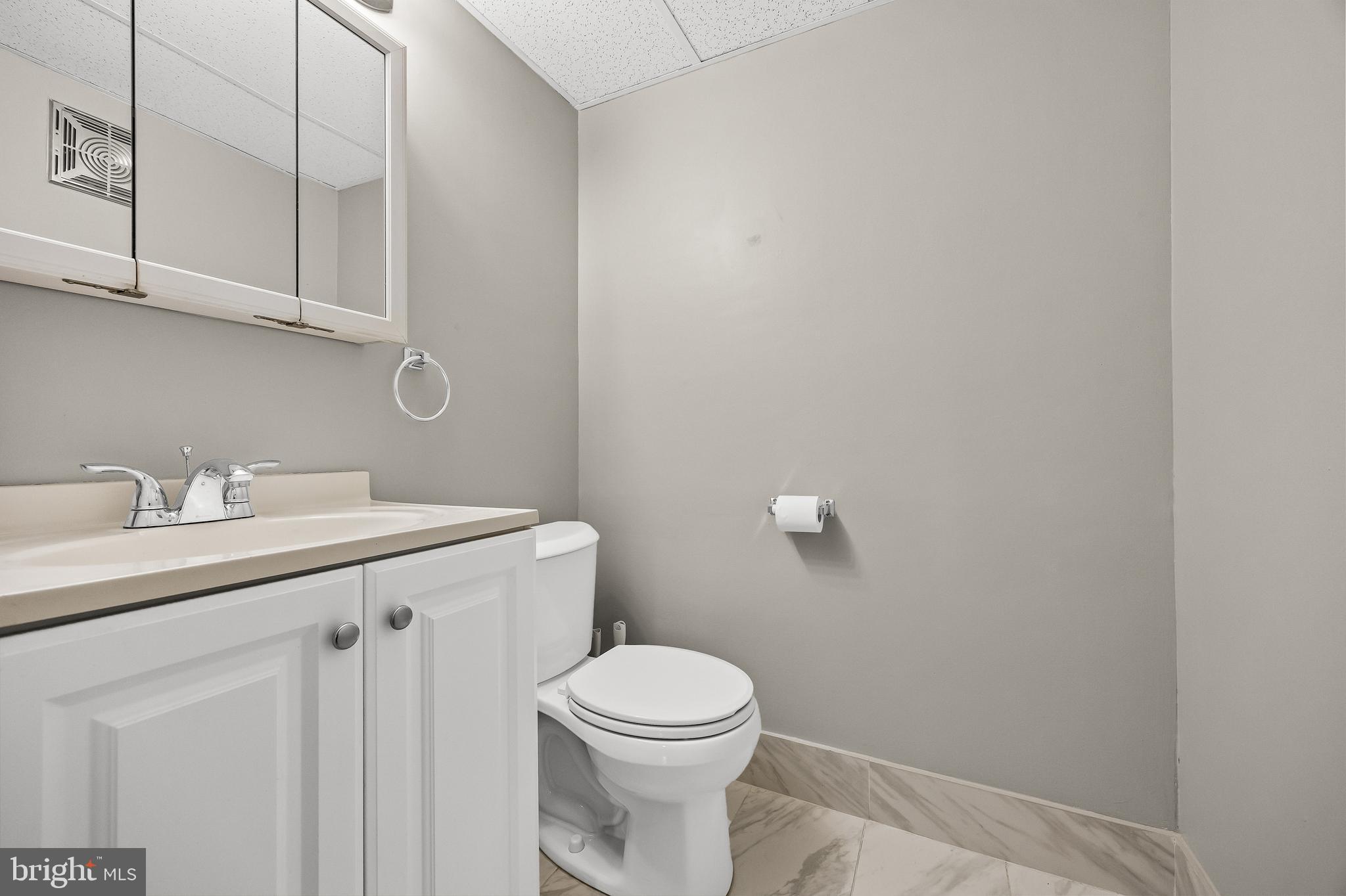 25 South Church Road, Unit 129 Maple Shade, NJ 08052 - Photo 14 of 25 powder Room