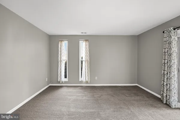 $2,400 | 25 South Church Road, Unit 129, Maple Shade, NJ 08052